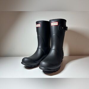 Hunter Boots - Women’s Short Black Rubber Waterproof Wellington Rain Boots